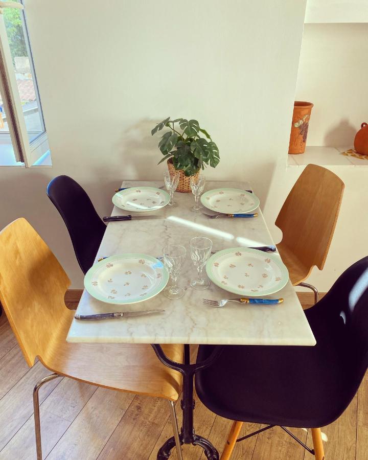 Vaste Et Charmant Loft Climatise Au Coeur De Marseille Luaran gambar