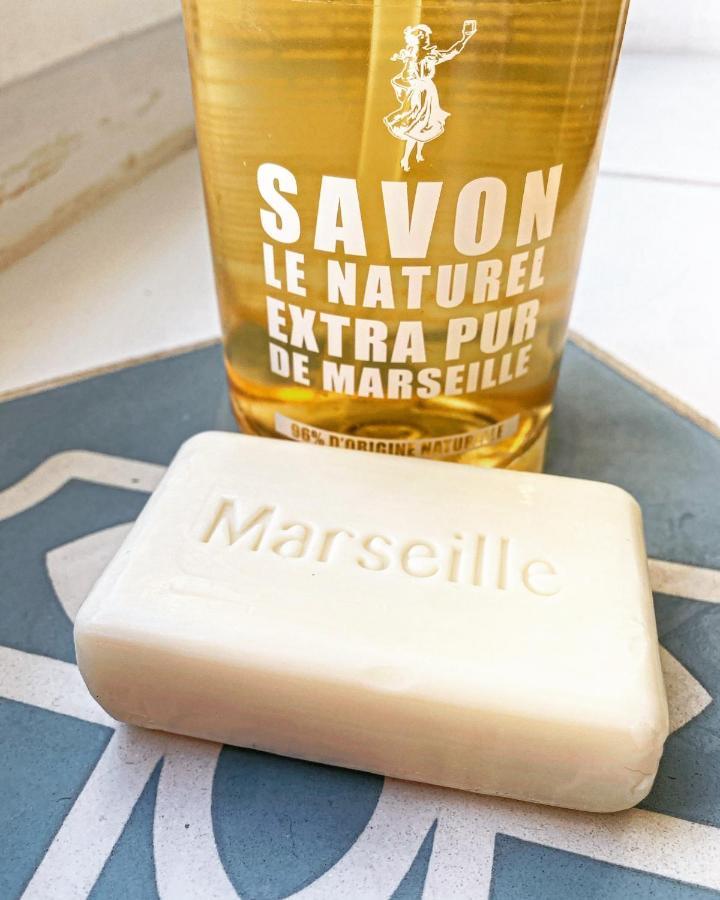 Vaste Et Charmant Loft Climatise Au Coeur De Marseille Luaran gambar